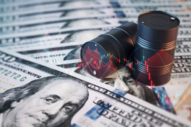 Согласно прогнозу эксперта, наиболее вероятный диапазон USD/RUB до конца недели — 75–77 рублей.
