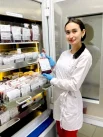 Лынова Алина Витальевна. Работает медицинской сестрой отдела экспедиции с центром управления запасами компонентов донорской крови КГБУЗ «КСПК». Ответственная, грамотная, активный член совета молодёжи.