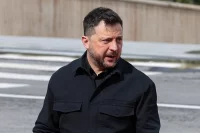 Зеленский не осознает угроз его же курса. Между тем ситуация на Украине стремительно накаляется, поскольку власть «закручивает гайки».