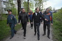 На место выехал губернатор Виталий Королёв и представители экстренных служб.