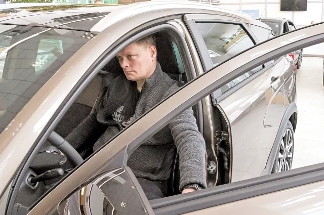 Регистрировать автомобиль нужно в день его покупки.