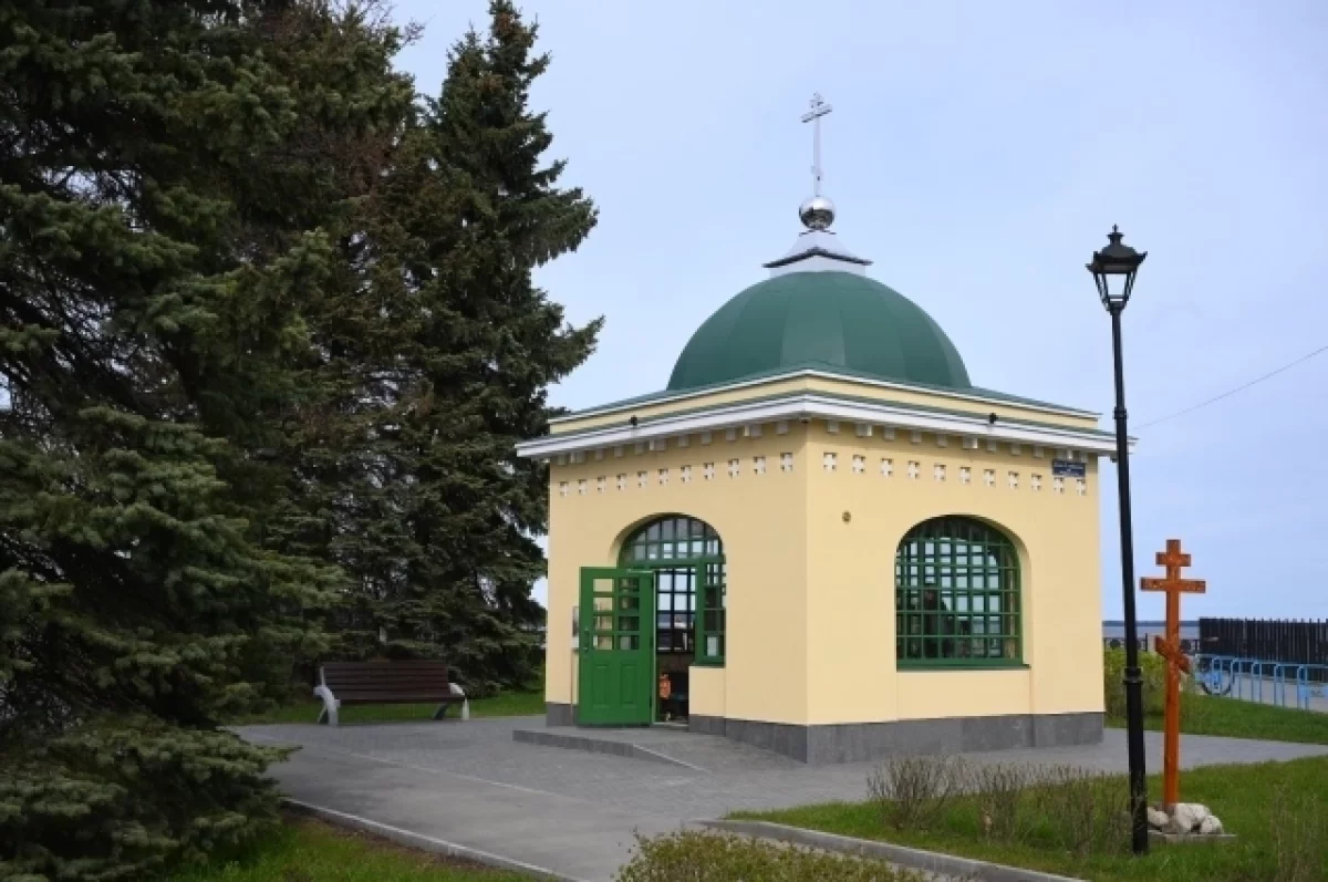Храмовую роспись освятили в возрождённой часовне в Петрозаводске
