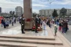 Также жители возложили цветы к скульптуре «Журавли».