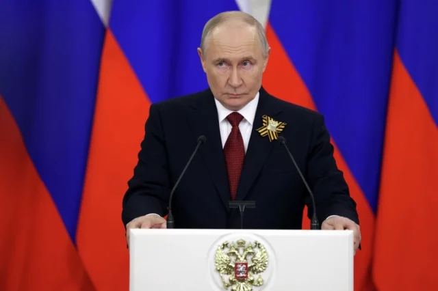 Президент РФ Владимир Путин на пресс-конференции по итогам серии международных встреч в Москве.