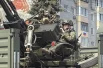 Вокруг монумента проехала колонна военной техники.