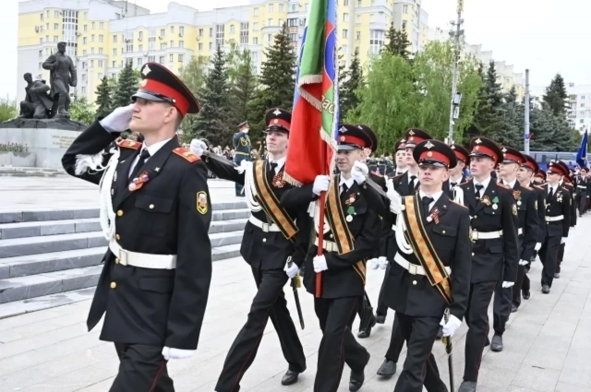 В Брянске 9 мая состоялось торжественное мероприятие Нам жить и помнить!