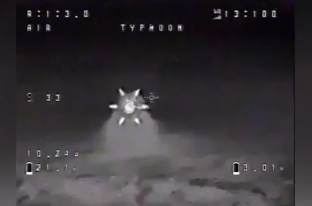 Советник главы МО Украины показал секретное видео с НЛО.