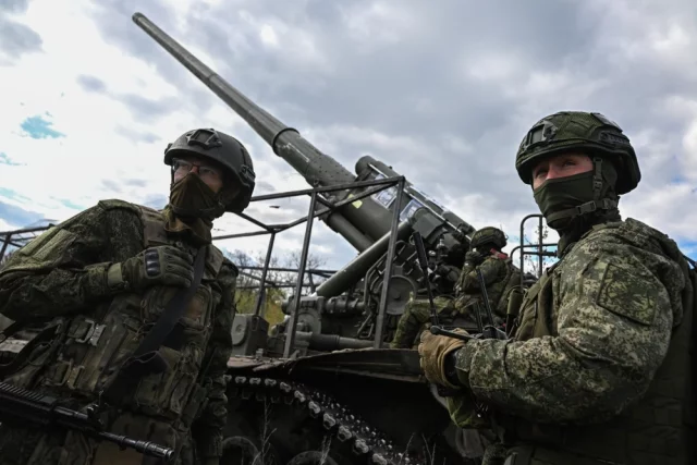 Боевая работа расчета САУ 2С7 «Пион» 34-й артиллерийской дивизии 273-й артиллерийской бригады группировки войск «Запад».