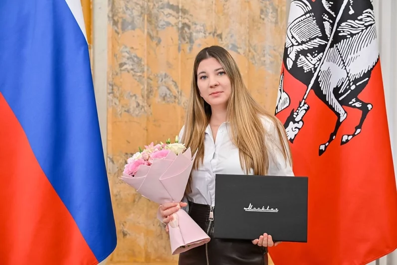 Качество и рейтинг любой поликлиники или больницы зависит от умения работать представителей среднего медицинского персонала.