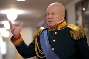 Сергей Селин после показа спектакля «Гусарская баллада» режиссера Татьяны Константиновой в Центральном академическом театре Российской армии в Москве.
