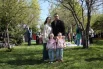Мамы и папы отдыхали и наслаждались отличной погодой вместе с детьми.