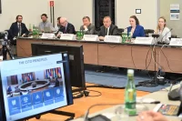 Западные политологи иногда называют ОДКБ евразийским аналогом НАТО, поскольку оба альянса сформированы вокруг идеи о коллективной обороне.