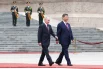 Президент РФ Владимир Путин и председатель КНР Си Цзиньпин во время встречи в Пекине.