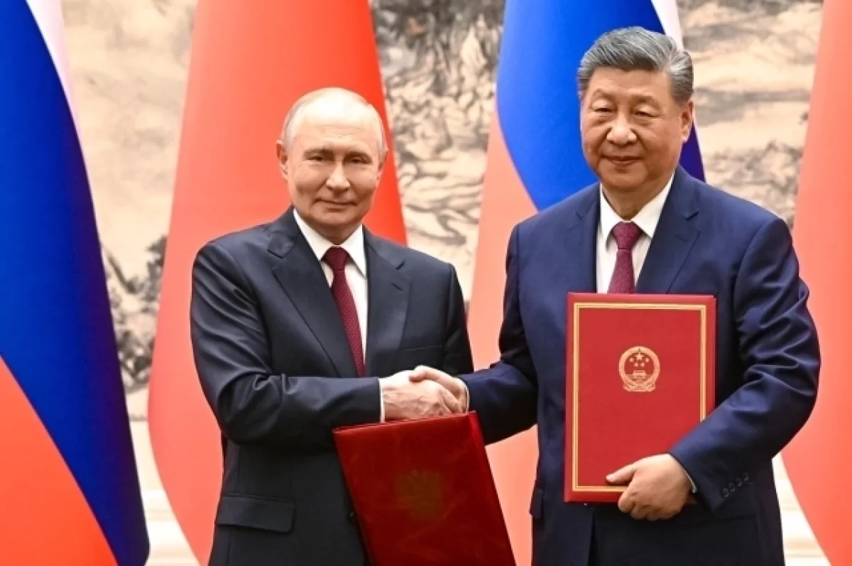 Путин посетил торжественный прием Си Цзиньпина в Пекине