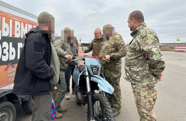 Бойцам на передовую и мирным жителям новых регионов уже доставлено более 3000 тонн грузов.