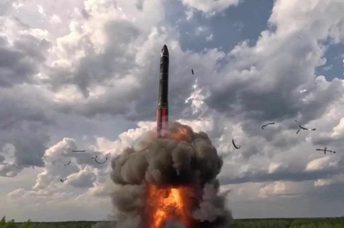 Минобороны РФ показало кадры пусков ракет «Ярс» и «Циркон»