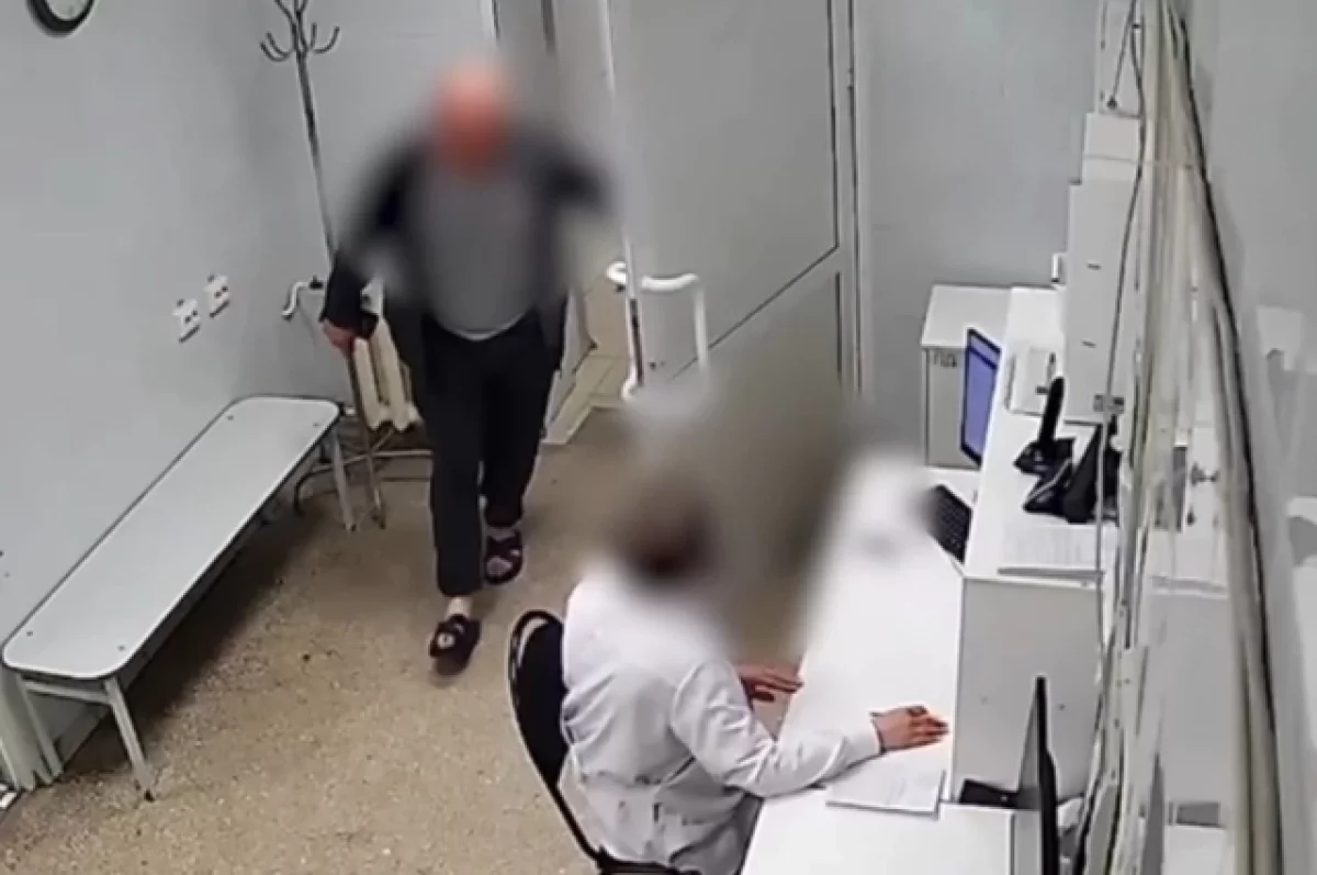 В Орске пьяный мужчина напал на медсестру в городской больнице