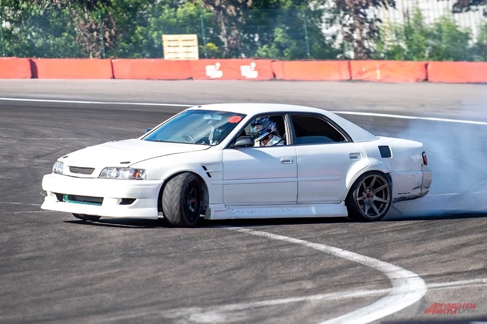 Фото