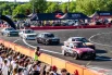 На площадке прошли соревнования на лучший «Kiss the wall» (касание стены в заносе) и «паровозы» (синхронный дрифт 3–5 машин).