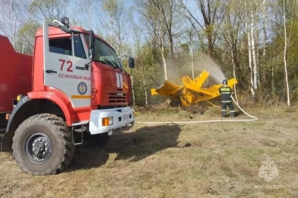 Самолет совершил жесткую посадку в Красноярском крае