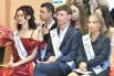 Сегодня в школах Ярославской области прошли последние звонки. В этом году они прозвучали для более чем 5,5 тысячи одиннадцатиклассников и свыше 14,5 тысячи девятиклассников.