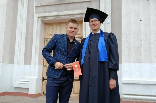 Михаил Песин советует активно включаться в студенческую жизнь с первого курса.