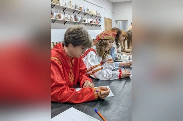 В диктанте приняло участие более 80 молодых людей разных национальностей со всей Волгоградской области.