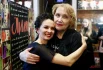 Актриса Мария Смольникова и режиссер Вера Сторожева (слева на право) на премьере сериала «Лиля».