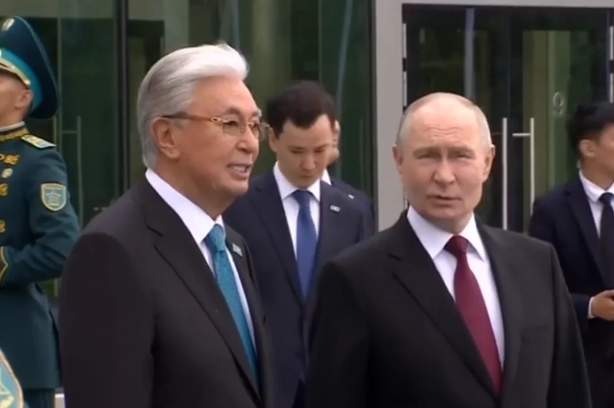 Кремль опубликовал кадры встречи Путина перед переговорами в Астане