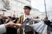 Ретропробег по Москве с актерами театра «Ленком Марка Захарова» в костюмах персонажей из будущей премьеры спектакля «Великий комбинатор».