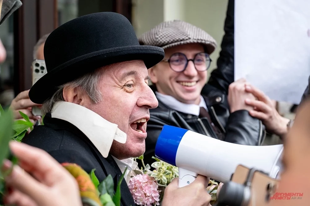 Фото