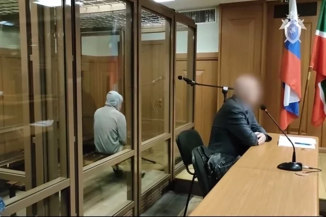Тагиров на суде прятал лицо от видеокамер