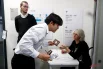 Согласно регламенту, участникам запрещено иметь при себе любые технические средства связи и гаджеты.