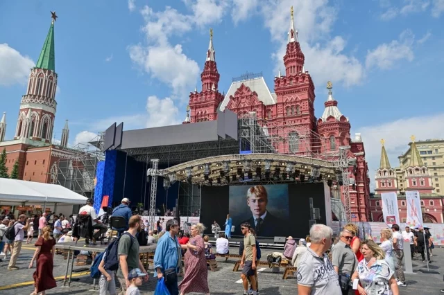 В самом сердце столицы завершаются последние приготовления к фестивалю.