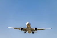 Лето 2026 года принесло жителям и гостям Татарстана сразу несколько значимых новостей о расширении географии полетов из международного аэропорта «Казань».