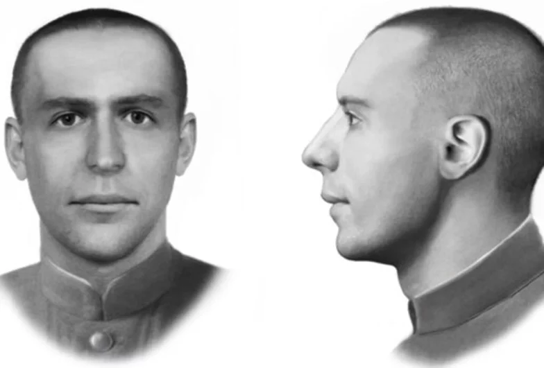 Пал в 1941-1943 гг. у деревни Цветовка Барятинского района Калужской области (сражение за Зайцеву Гору). Лоб средней высоты и ширины, отклонённый назад. В профиль линия лба волнистая из-за развитого рельефа. Брови прямые, горизонтально направлены. Лицо овальной формы, узкое.  Глаза небольшие.  Если вы опознали кого-то из бойцов, позвоните по телефону +7 (495) 646-57-57 или напишите на электронный адрес: pisarenko@aif.ru
