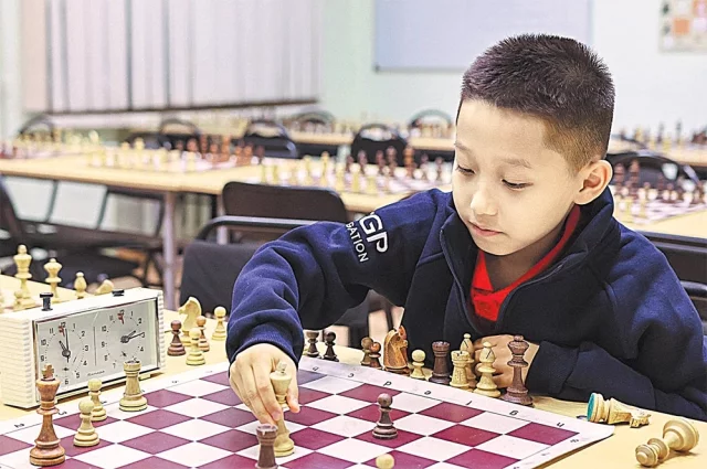 Шахматный феномен – 11-летний москвич Роман Шогджиев.