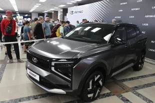 Сборка нового кроссовера Lada Azimut стартует в III квартале этого года, начало продаж запланировано на IV