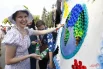 Вечернюю программу на главной сцене зажгли фолк-группа «Партизан FM» и исполнитель DANHILLZ. Громким финалом стало выступление хедлайнера — башкирского этно-коллектива AY YOLA.