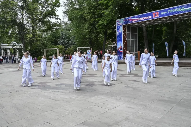 Праздник в саду им. Аксакова