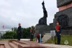 Праздник начался с возложения цветов