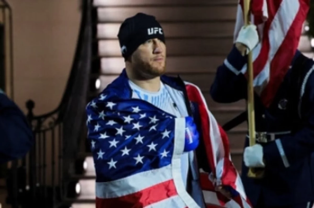 Американский боец Гейджи стал новым чемпионом UFC