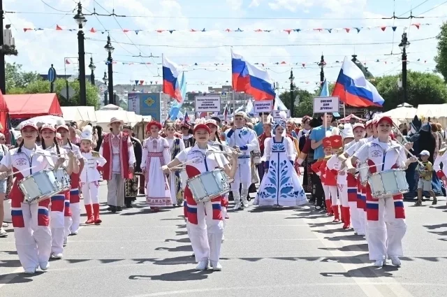 Главным событием праздника стал Парад национальностей