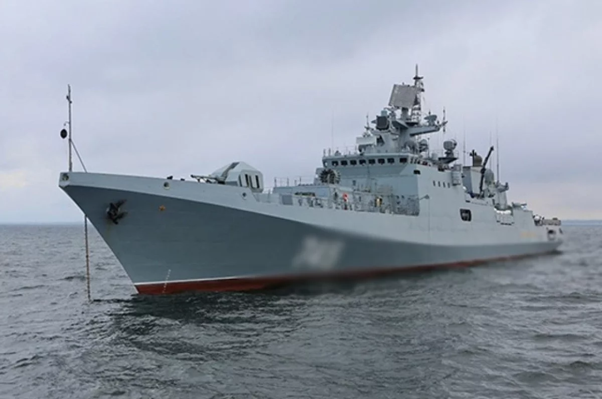 Адмирал Комоедов назвал напугавшее НАТО в Ла-Манше оружие фрегата РФ