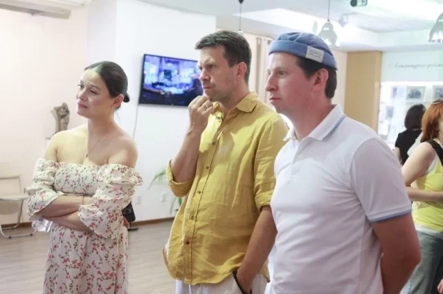 Лаура Пицхелаури, Сергей Перегудов и Дмитрий Лысенков.