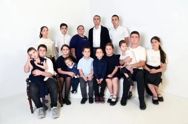 Ирина Пащенко в окружении большой и любящей семьи.