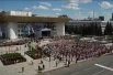 Встали в круг.