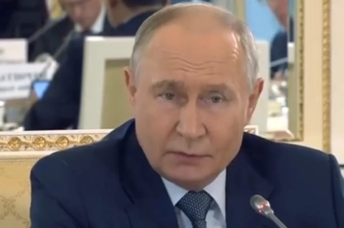 Путин заявил, что российские самолеты должны конкурировать с зарубежными