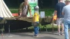 Рыцарские доспехи всегда притягивают мальчишек.