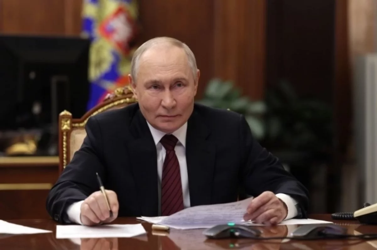 Путин от руки добавил в свою речь фрагмент о действиях Запада